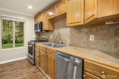 4727 W Lake Sammamish Parkway SE Issaquah WA 98027