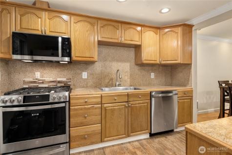 4727 W Lake Sammamish Parkway SE Issaquah WA 98027