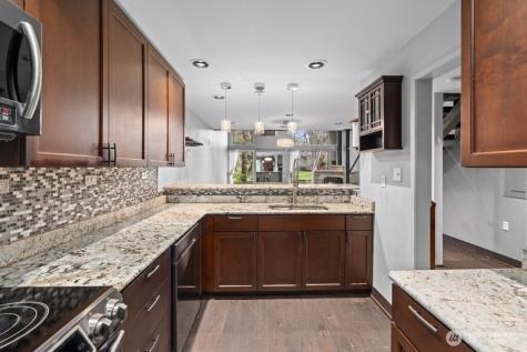 6525 139th Place NE Redmond WA 98052