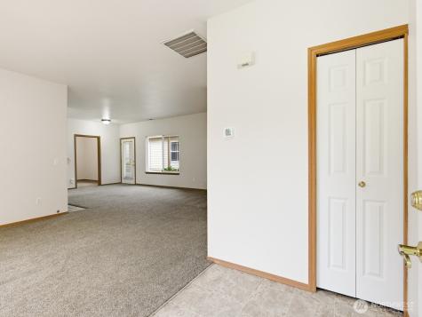 323 N Laventure Road Mount Vernon WA 98273