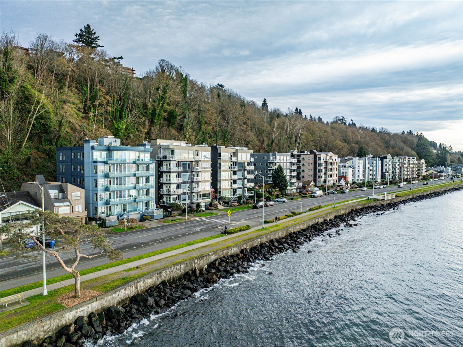 1374 Alki Avenue SW Seattle WA 98116