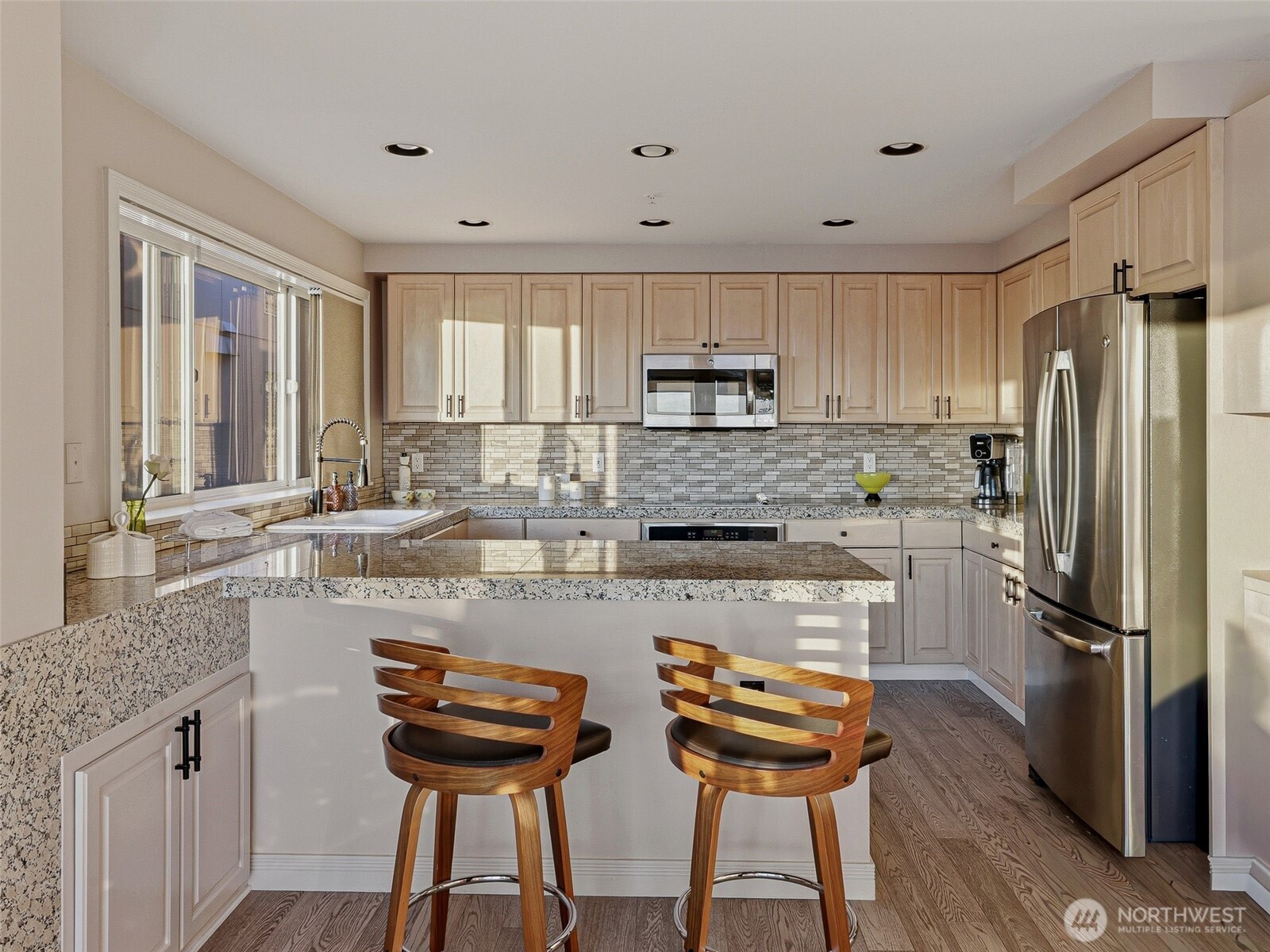 601 W Mercer Place Seattle WA 98119