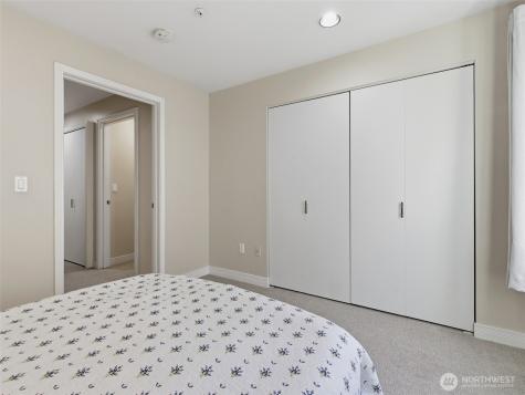 601 W Mercer Place Seattle WA 98119