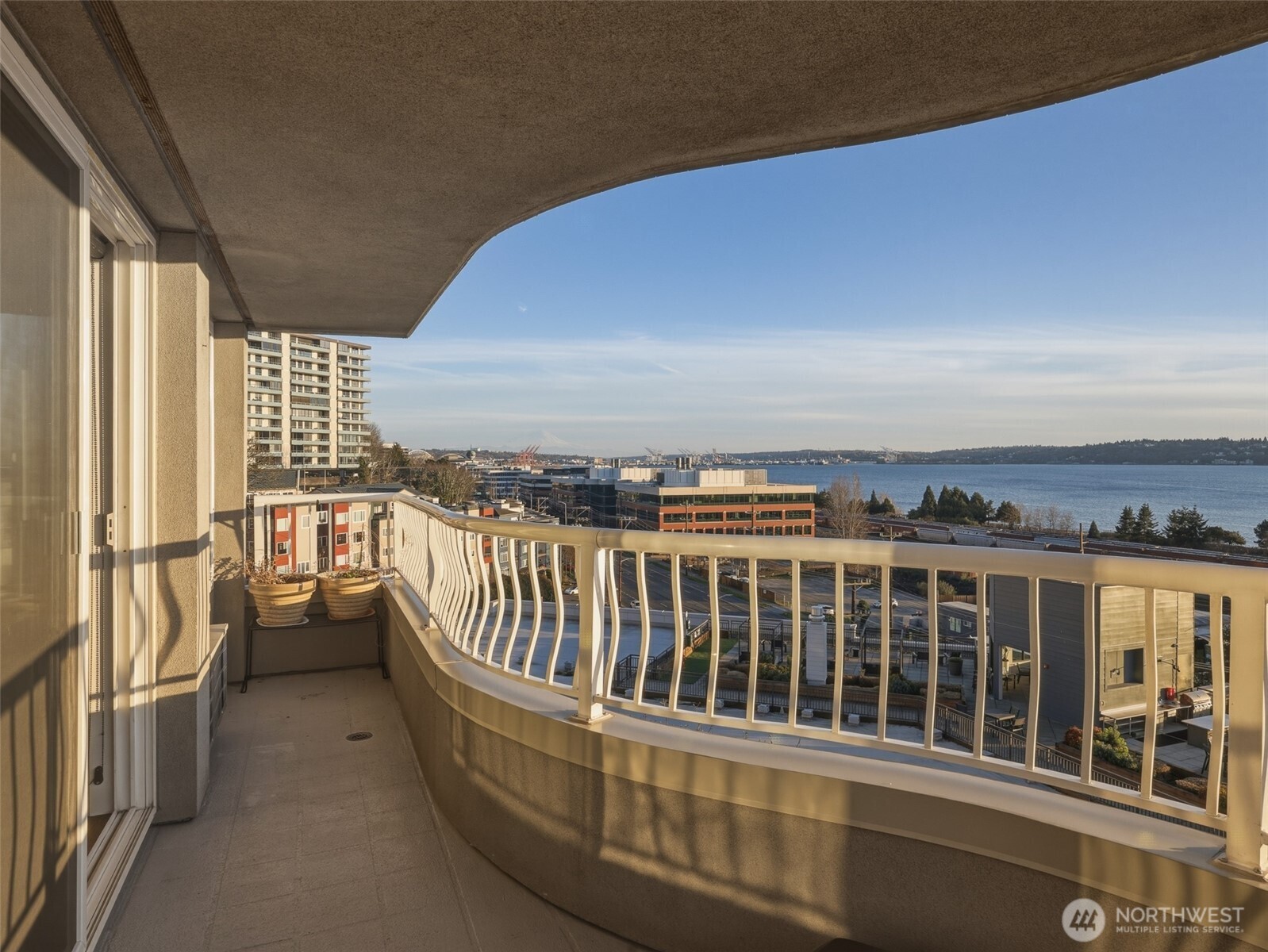 601 W Mercer Place Seattle WA 98119