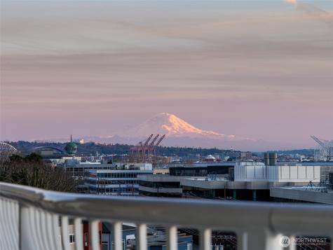601 W Mercer Place Seattle WA 98119