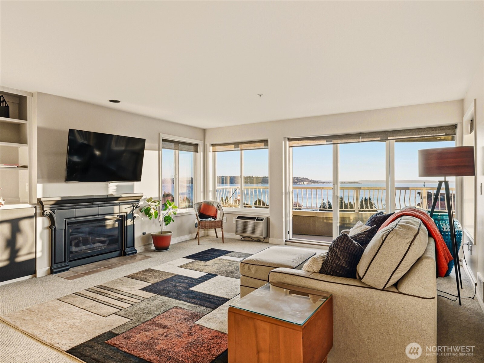 601 W Mercer Place Seattle WA 98119