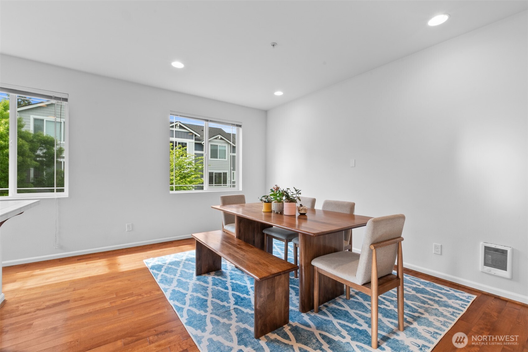 15720 Manor Way Lynnwood WA 98087