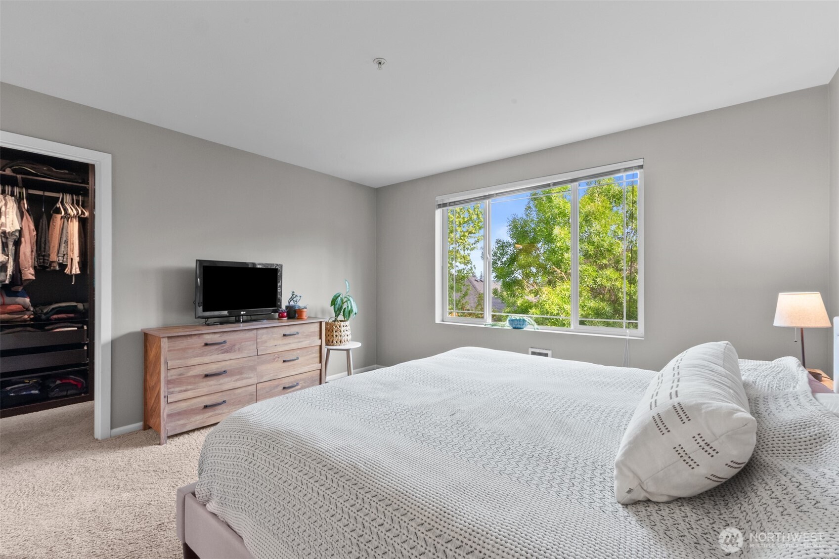15720 Manor Way Lynnwood WA 98087