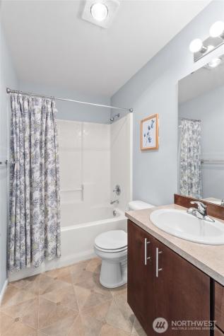 15720 Manor Way Lynnwood WA 98087