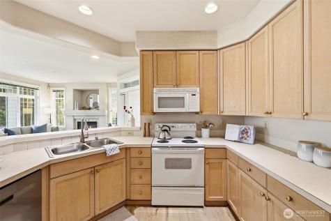 4322 NE 5th Court Renton WA 98059
