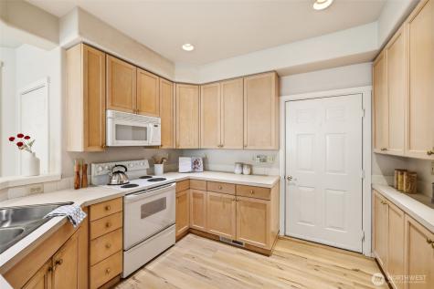 4322 NE 5th Court Renton WA 98059
