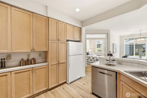 4322 NE 5th Court Renton WA 98059
