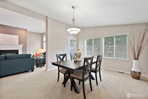 21819 SE 275th Place Maple Valley WA 98038