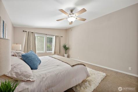 21819 SE 275th Place Maple Valley WA 98038