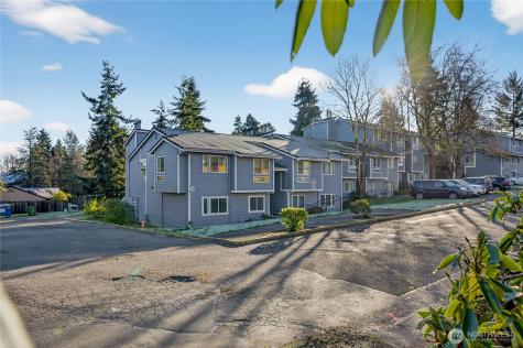 4118 212th Street SW Mountlake Terrace WA 98043