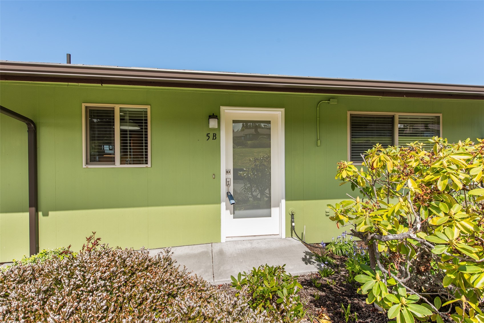 1301 S Third Avenue Sequim WA 98382