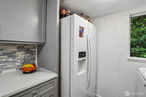 14401 SE Petrovitsky Road Renton WA 98058