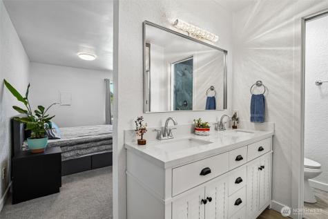 14401 SE Petrovitsky Road Renton WA 98058