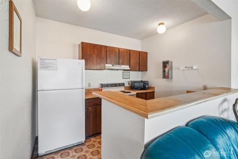 14401 SE Petrovitsky Road Renton WA 98058