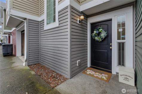 5901 111th Street Court E Puyallup WA 98373