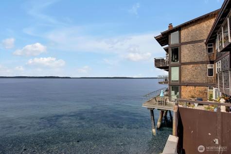 3717 Beach Drive SW Seattle WA 98116