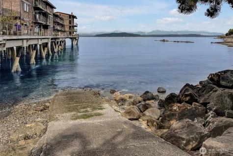 3717 Beach Drive SW Seattle WA 98116
