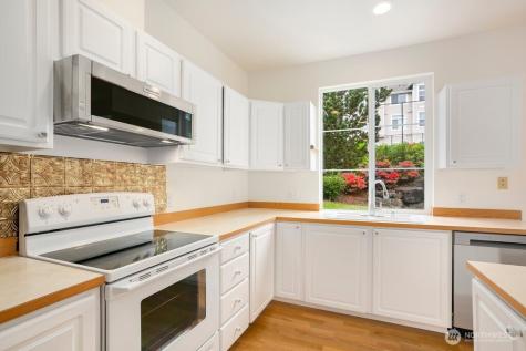 5301 164th Avenue SE Bellevue WA 98006