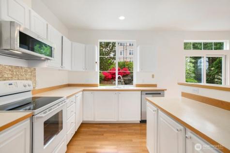 5301 164th Avenue SE Bellevue WA 98006