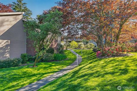 6353 Sand Point Way NE Seattle WA 98115
