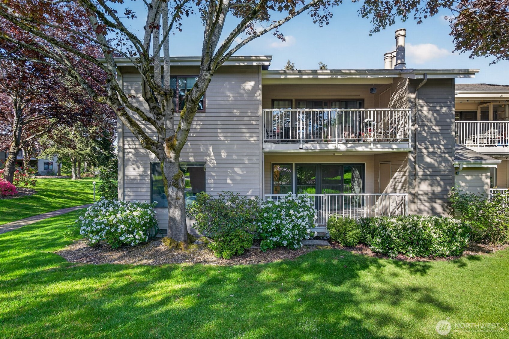 6353 Sand Point Way NE Seattle WA 98115