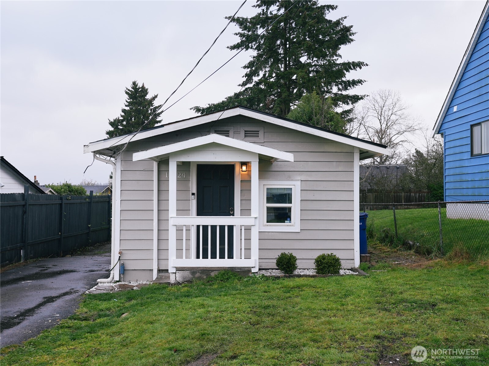 11824 25th Avenue S Burien WA 98168