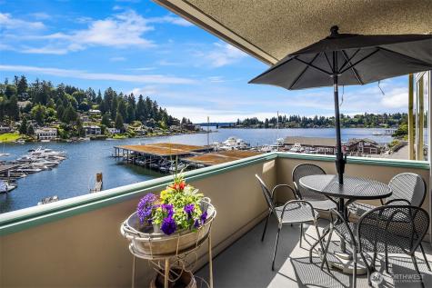 9951 Lake Washington Blvd NE Bellevue WA 98004