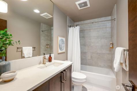 205 4th Court S Kirkland WA 98033