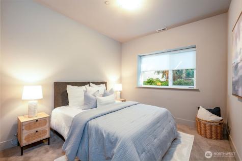 205 4th Court S Kirkland WA 98033