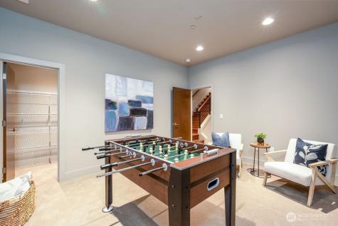 205 4th Court S Kirkland WA 98033