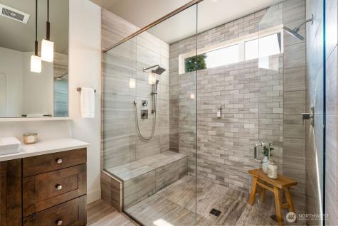 205 4th Court S Kirkland WA 98033