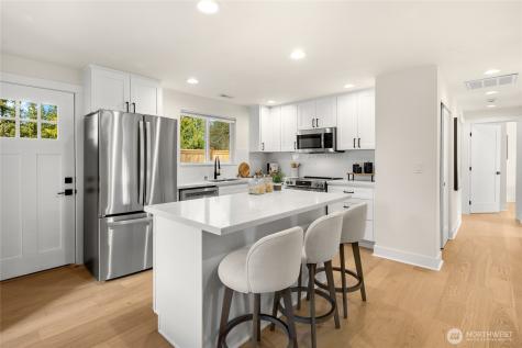 8708 NE 140th Street Kirkland WA 98034