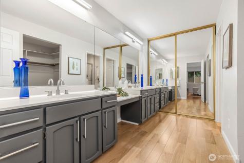 7600 SE 29th Street Mercer Island WA 98040