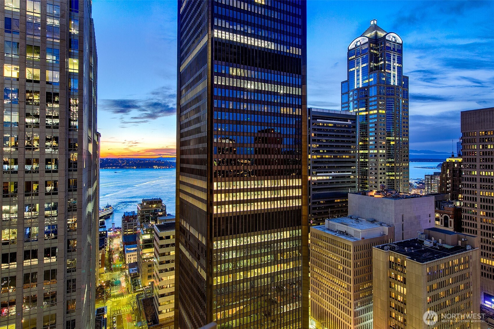 909 5th Avenue Seattle WA 98164