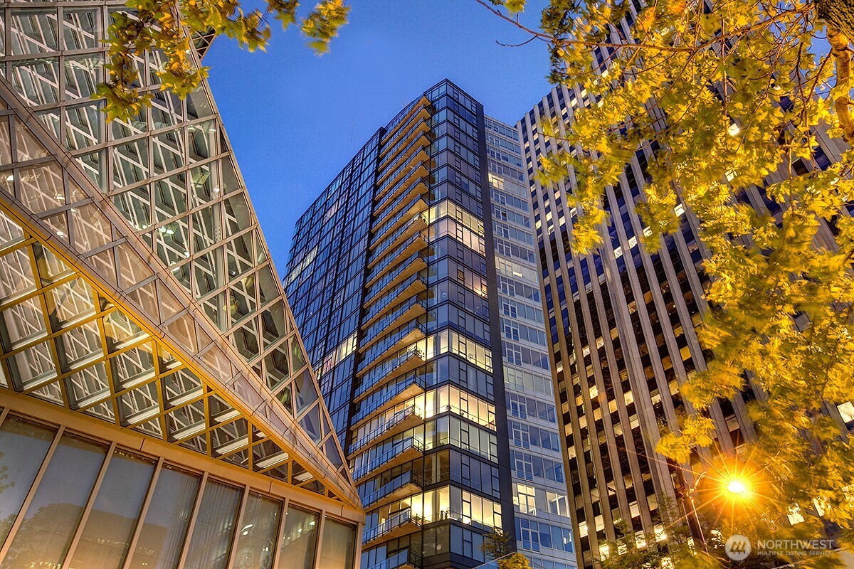 909 5th Avenue Seattle WA 98164