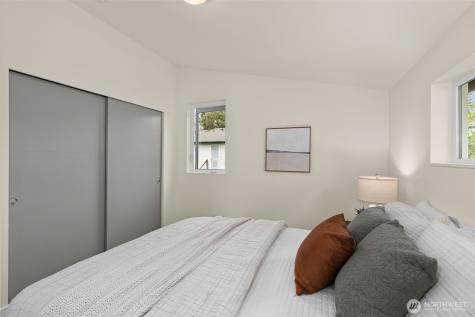 6012 S 127th Lane Seattle WA 98178