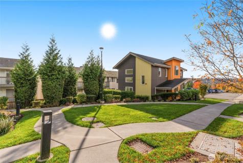 6012 S 127th Lane Seattle WA 98178