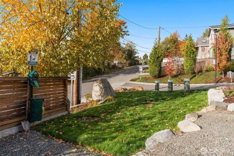 6012 S 127th Lane Seattle WA 98178