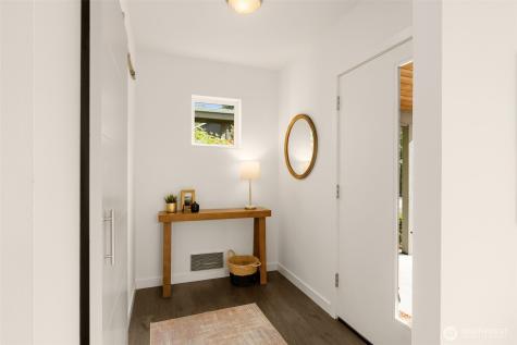 6012 S 127th Lane Seattle WA 98178