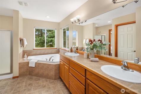 2802 144th Place SW Lynnwood WA 98087