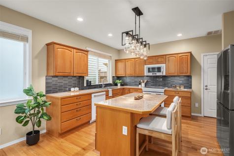 2802 144th Place SW Lynnwood WA 98087