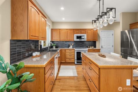 2802 144th Place SW Lynnwood WA 98087