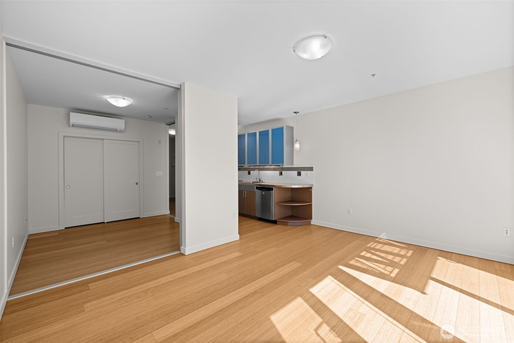 3104 Western Avenue Seattle WA 98121
