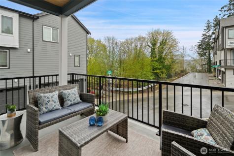 18829 67th Drive NE Kenmore WA 98028
