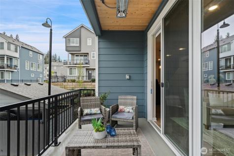 18829 67th Drive NE Kenmore WA 98028